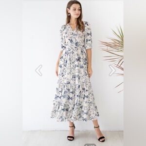 EUC Chicwish Navy and White Floral Maxi Dress